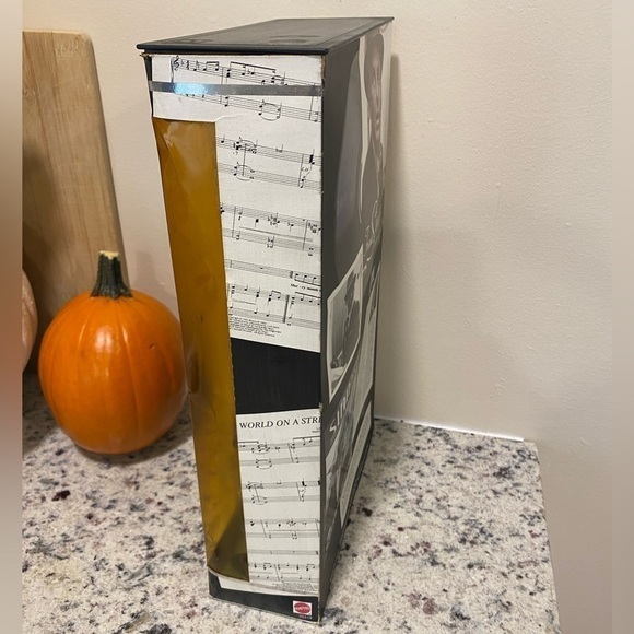 Frank Sinatra "The Recording Years" Timeless Treasures by Barbie - Picture 6 of 8